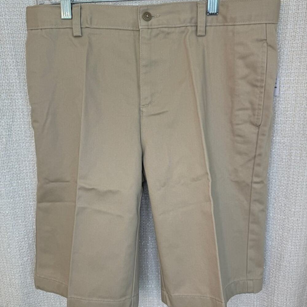 Lands' End NWOT boys khaki shorts size 16H